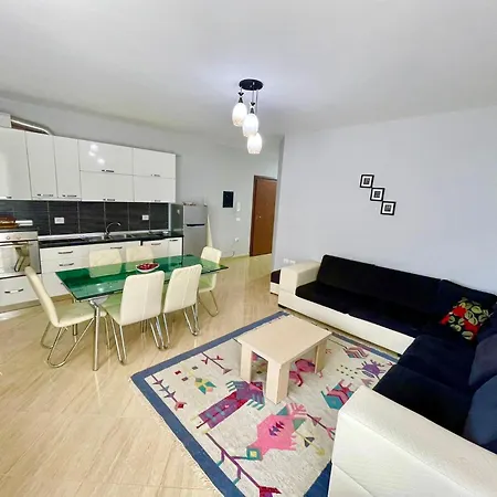 Apartman Two Bedroom Seafront 2 Vlora