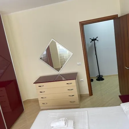 Apartman Two Bedroom Seafront 2 *