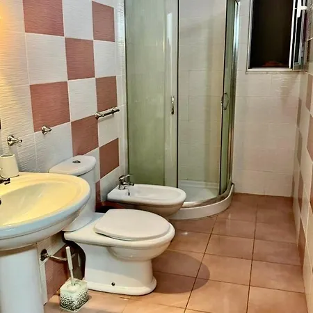 Two Bedroom Seafront 2 Appartement