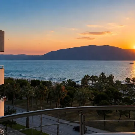 Appartement Two Bedroom Seafront 2 *